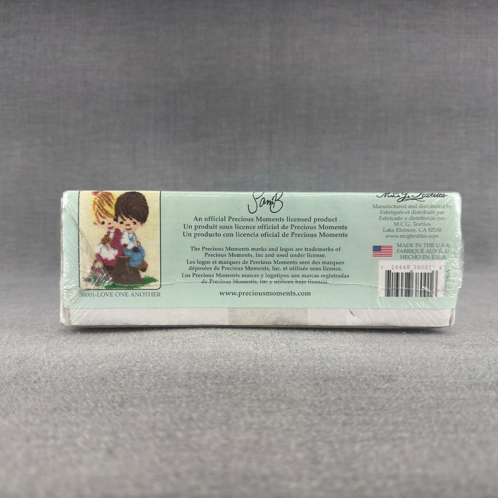 Precious Moments Love One Another Latch Hook Rug Kit 38001 18x31 New Sealed - Picture 3 of 6